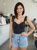 Body con Tirantes Anudados y Diseño Estilizado - Negro
