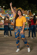 Conjunto Casual de Blusa Unicolor con Pantalón Jogger Estampado