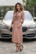 Vestido Midi Elegante con Detalles en Animal Print